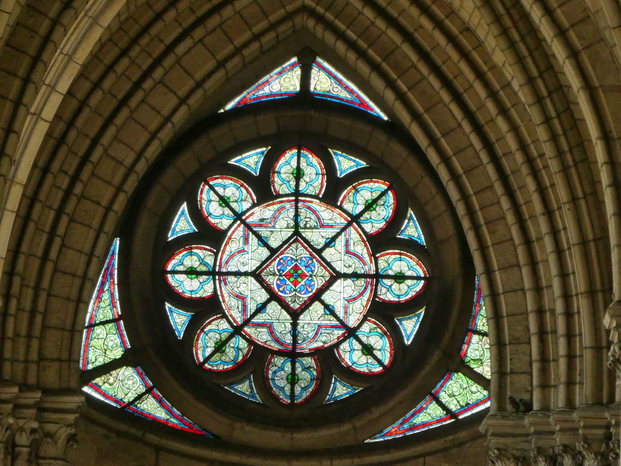 Notre Dame d'amiens, Vitraux